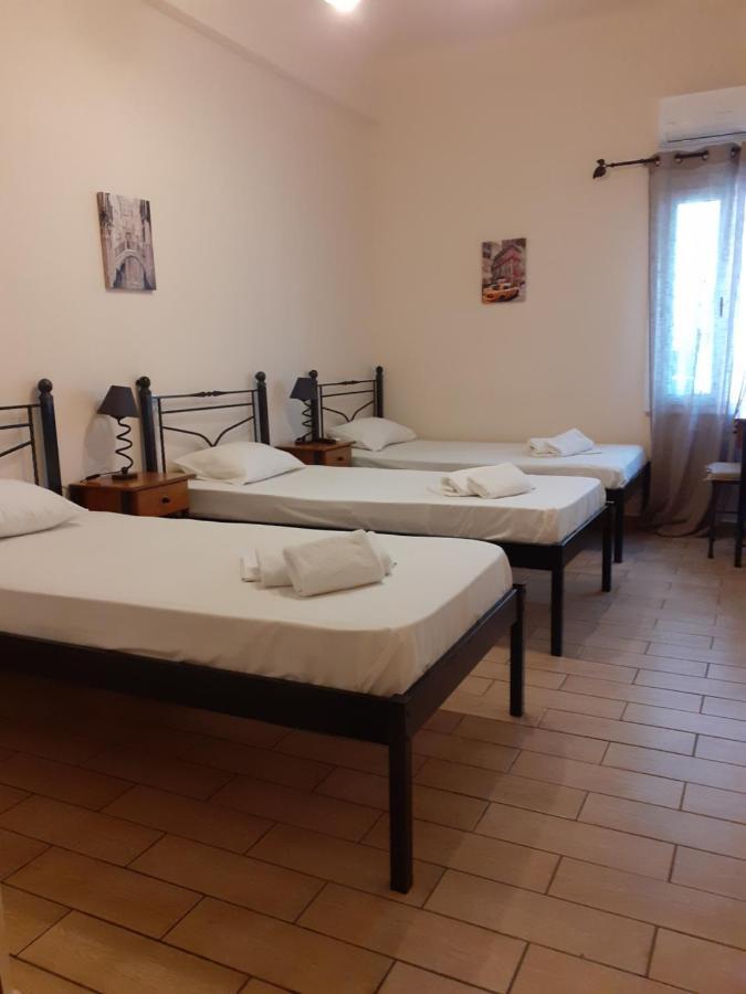 Central 9 Rooms Ermoupoli Exterior photo