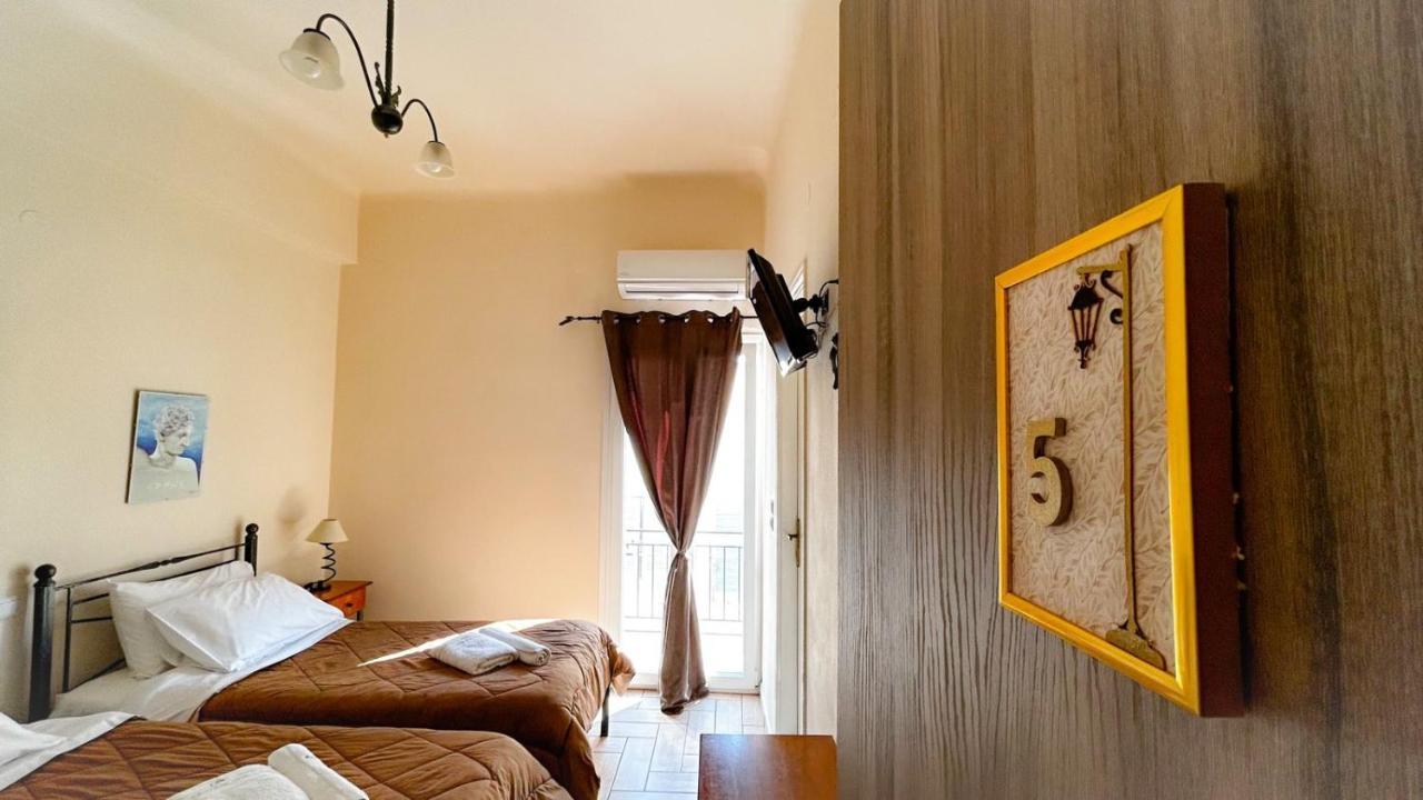 Central 9 Rooms Ermoupoli Exterior photo
