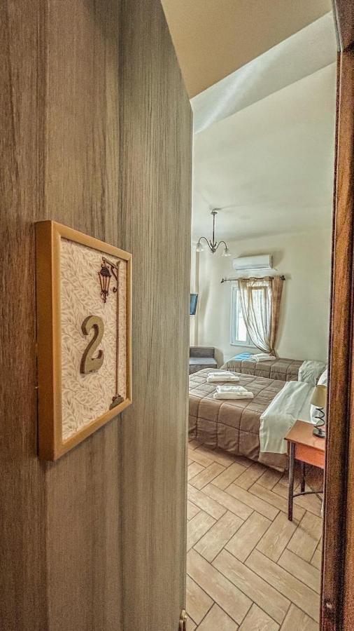 Central 9 Rooms Ermoupoli Exterior photo