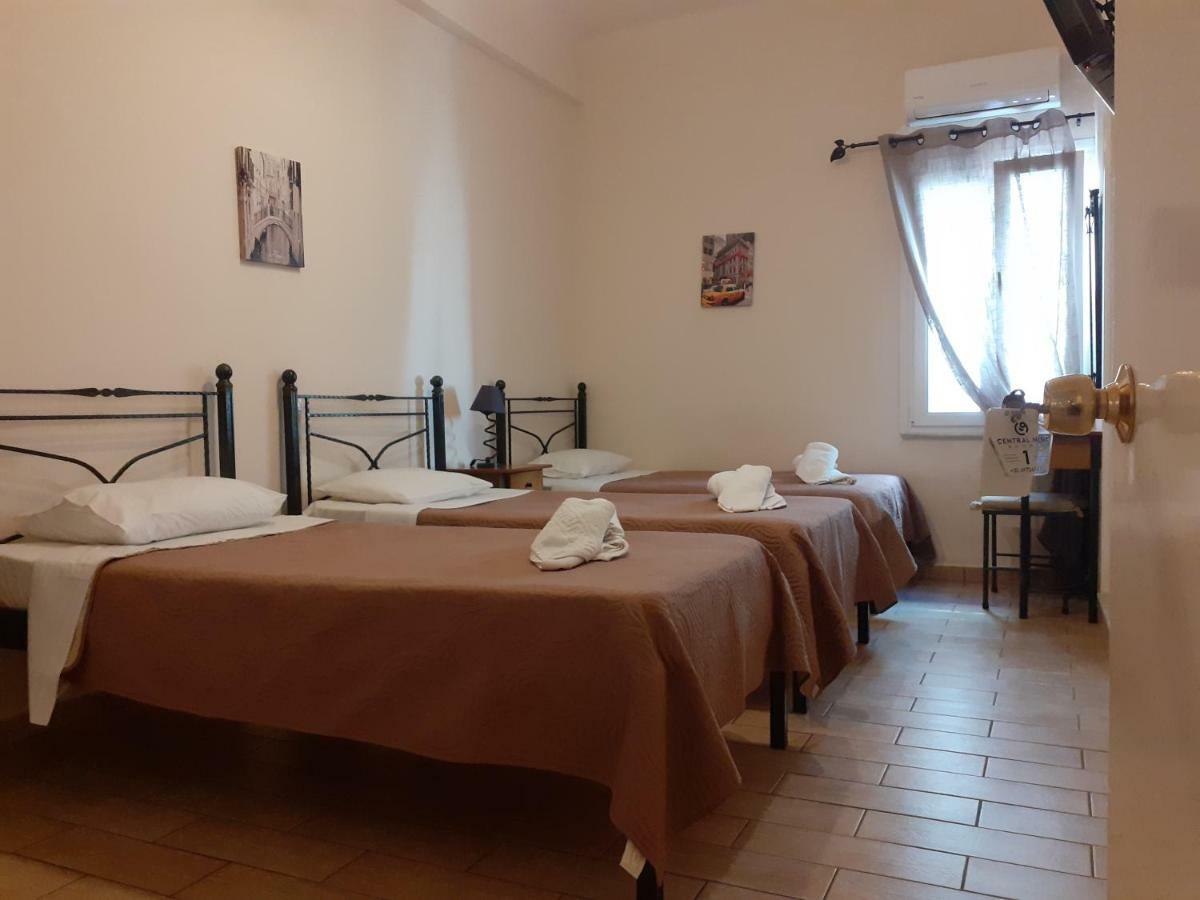 Central 9 Rooms Ermoupoli Exterior photo